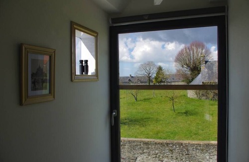 Vains House | La Petite Chouette