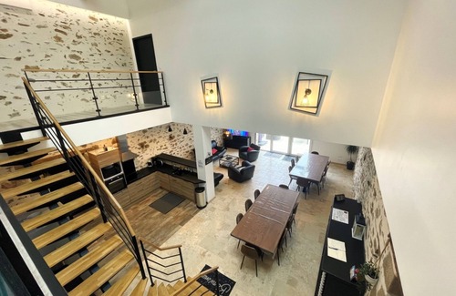 Saint-Andre-de-la-Marche Hotel | La Petite Felixiere