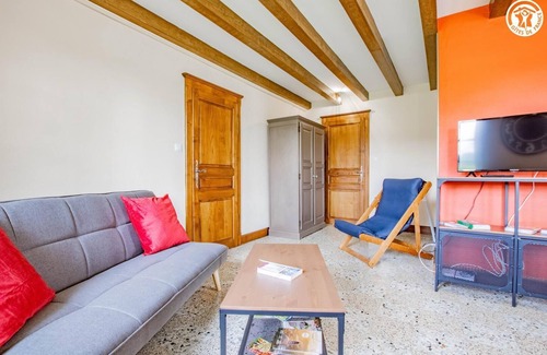 La Celle-en-Morvan House | la Petite Folie de Clothilde