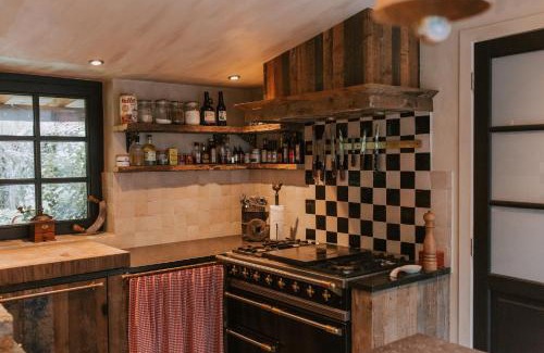 Lawijn House | La Petite Foret Cottage In Brussels Countryside