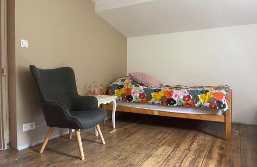 Sainte-Marie-de-Chignac House | La petite maison