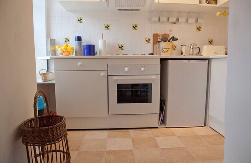 Condom Apartment | La Petite Gensac - Le Grenier Apartment. Sleeps 2