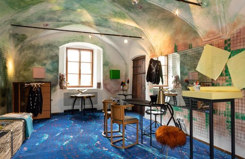 Muehldorf Villa | La Petite Ivy
