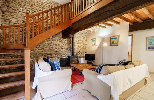 Osserain-Rivareyte House | La Petite Maison - Avec piscine partagée