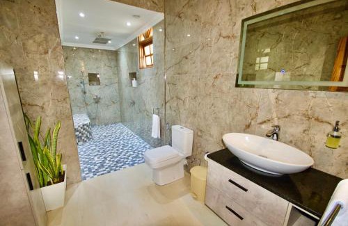 Anse Bois de Rose Hotel | La Petite Maison and Sea Splash