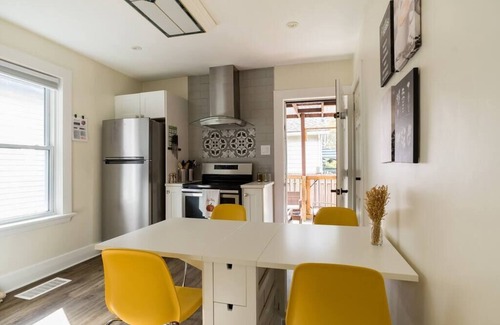 London House | La Petite Maison