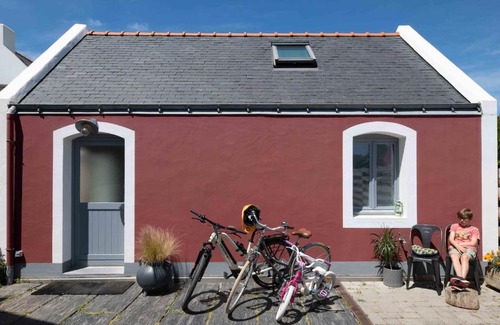 Le Palais House | La Petite Maison De Papaye