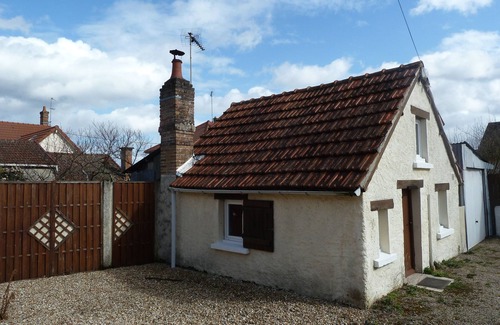 Salbris House | La Petite maison en Sologne