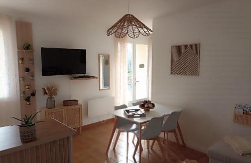 Parce-sur-Sarthe Apartment | La petite maison à la campagne !