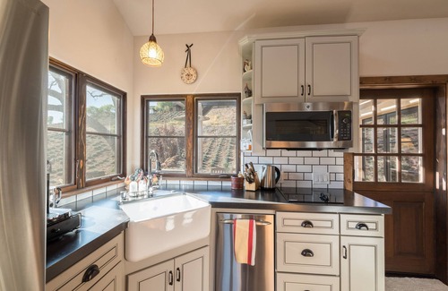 Santa Ynez Cottage | La Petite Maison in Santa Ynez