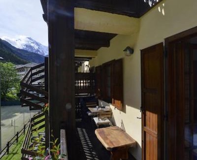 Pallusieux Apartment | La Petite Maison