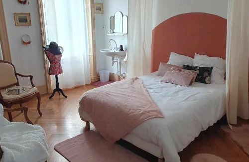 Bouilland Bed & Breakfast | La Petite Porte Verte