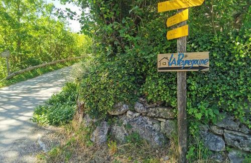 Blieux Bed & Breakfast | La Peyregoune, logement en pleine nature et table d'hôtes