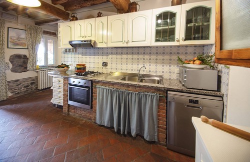 Altopascio Villa | La Piaggia, Altopascio, Lucca and Viareggio