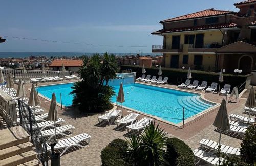 Tortoreto Apartment | La Piazzetta