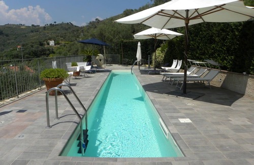 Civezza House | La Piazzetta suitable 4/5 people with pool.n