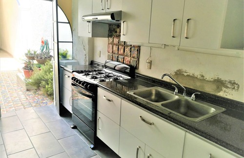 Guadalajara House | La Piedra, beautiful house with back yard at 2 blocks from the center