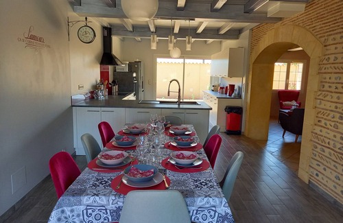 Saint-Pierre-d'Eyraud Villa | La Pierrotine - Large, comfortable villa with swimming pool