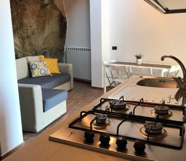 Pietrapertosa Apartment | La Pietra Gialla