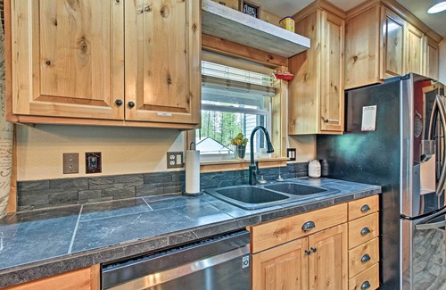La Pine House | La Pine Hideaway Near Deschutes National Forest!