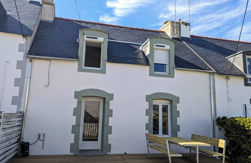 Finistere House | La Plage au Bout de la Rue!