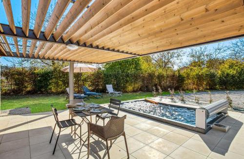 Domme House | La Plaine aux Etoiles - Maison Individuelle avec Piscine Balnéo Privative et Jardin