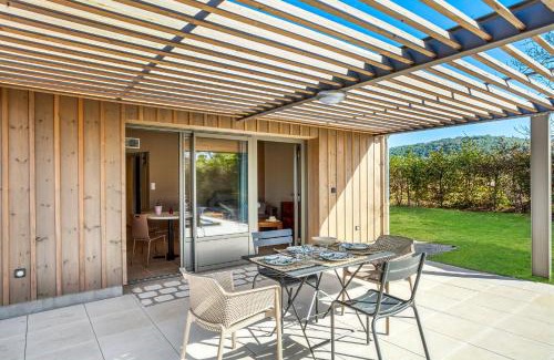 Domme House | La Plaine aux Etoiles - Maison Individuelle avec Piscine Balnéo Privative et Jardin