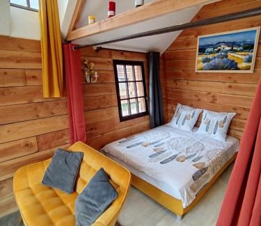Cordes-sur-Ciel Ski Chalet | La Plaisance sur Ciel