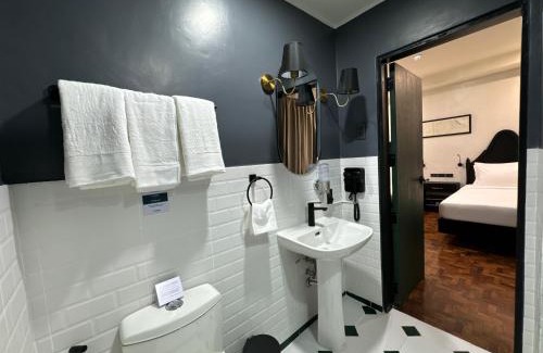 Bais City Hotel | La Planta Hotel and Restaurant, Inc.