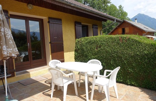 Clery House | LA PLANTAZ - CLERY - Gîte
