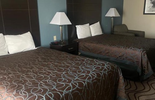 Freer Hotel | La Plaza Inn and Suites - Freer TX