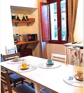 Ollolai House | La plaza