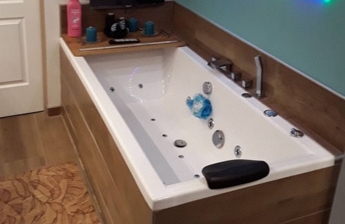 Baincthun House | la Plumeria Giant Piscine Privative
