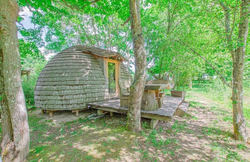 Chennegy House | La Pom de Pin - Chennegy
