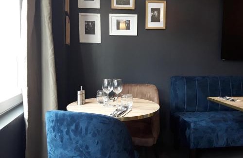 La Charite-sur-Loire Hotel | La Pomme d'Or