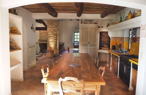 Reillanne House | La Poncette, Provencal mas with large garden and private pool in the Luberon.