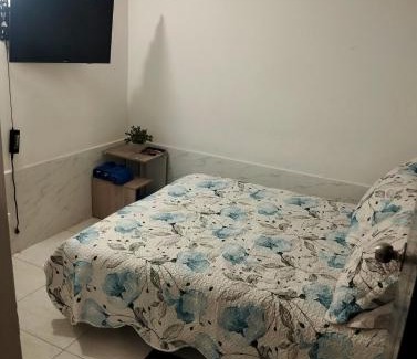 Santa Barbara Alta Apartment | La Ponderosa Studio Apartment