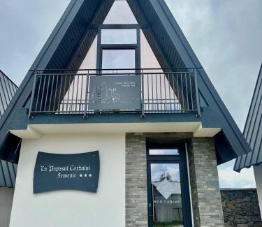 Carasova House | La Popasul Cerbului