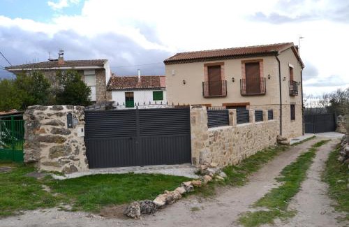 Martincano House | LA PORTADA DE ABAJO