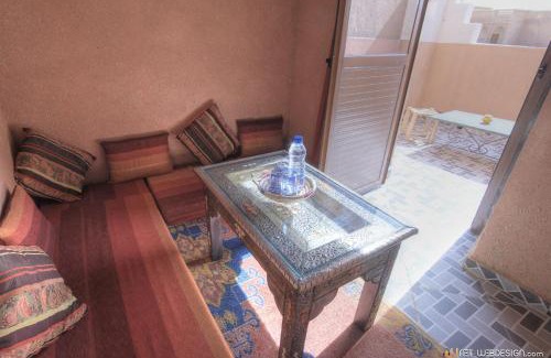 Souk Lakhmis Dades Bed & Breakfast | La Porte du Dades