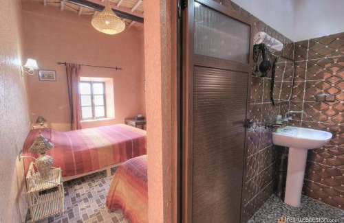 Souk Lakhmis Dades Bed & Breakfast | La Porte du Dades