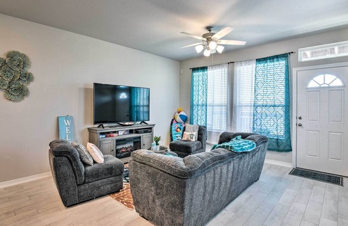 La Porte House | La Porte Getaway w/ Deck: Steps to Beach!