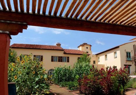 Winslow Hotel | La Posada Hotel and Gardens