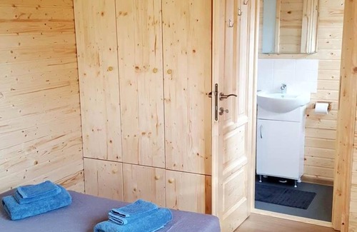 Condom Other | La Pouypardin, a caravan for a cosy stay