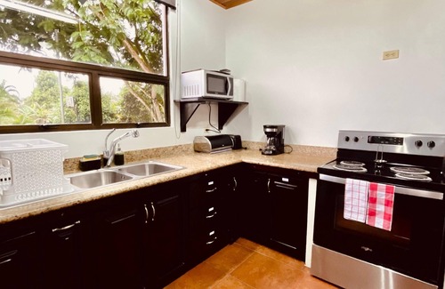 Boca Arenal House | La Poza farm, A Garden Retreat