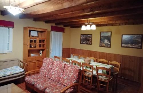 Hoyos del Espino House | La Puente 10 de Gredos
