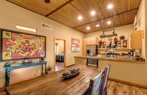Tucson House | La Puerta Azul - Stunning Desert Retreat Pool Spa