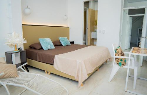 Ricaurte Hotel | La Puerta del Ángel LOW COST