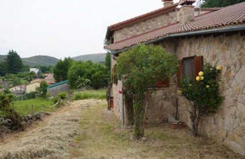 San Martin del Pimpollar Ski Chalet | La Puerta de Gredos
