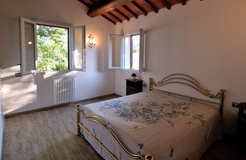 Cavarzano Apartment | La Quercia di Vernio - Guest houses and apartments